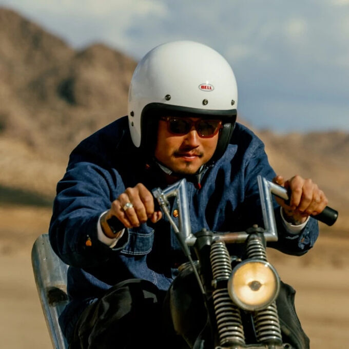 Bell Custom 500 helmet in action